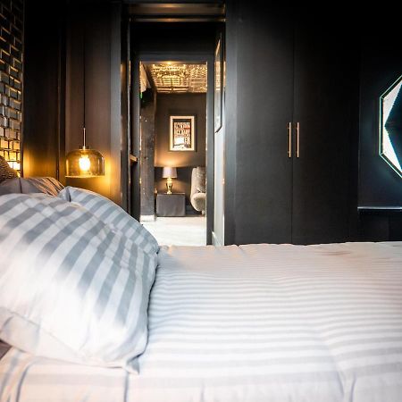 The Sea Lounge Accomodation 브로드스테어즈 외부 사진