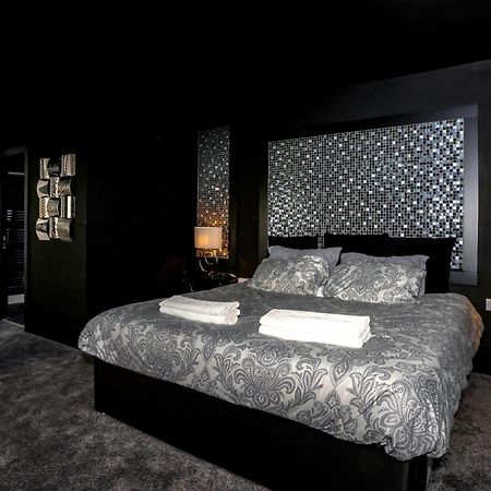 The Sea Lounge Accomodation 브로드스테어즈 외부 사진