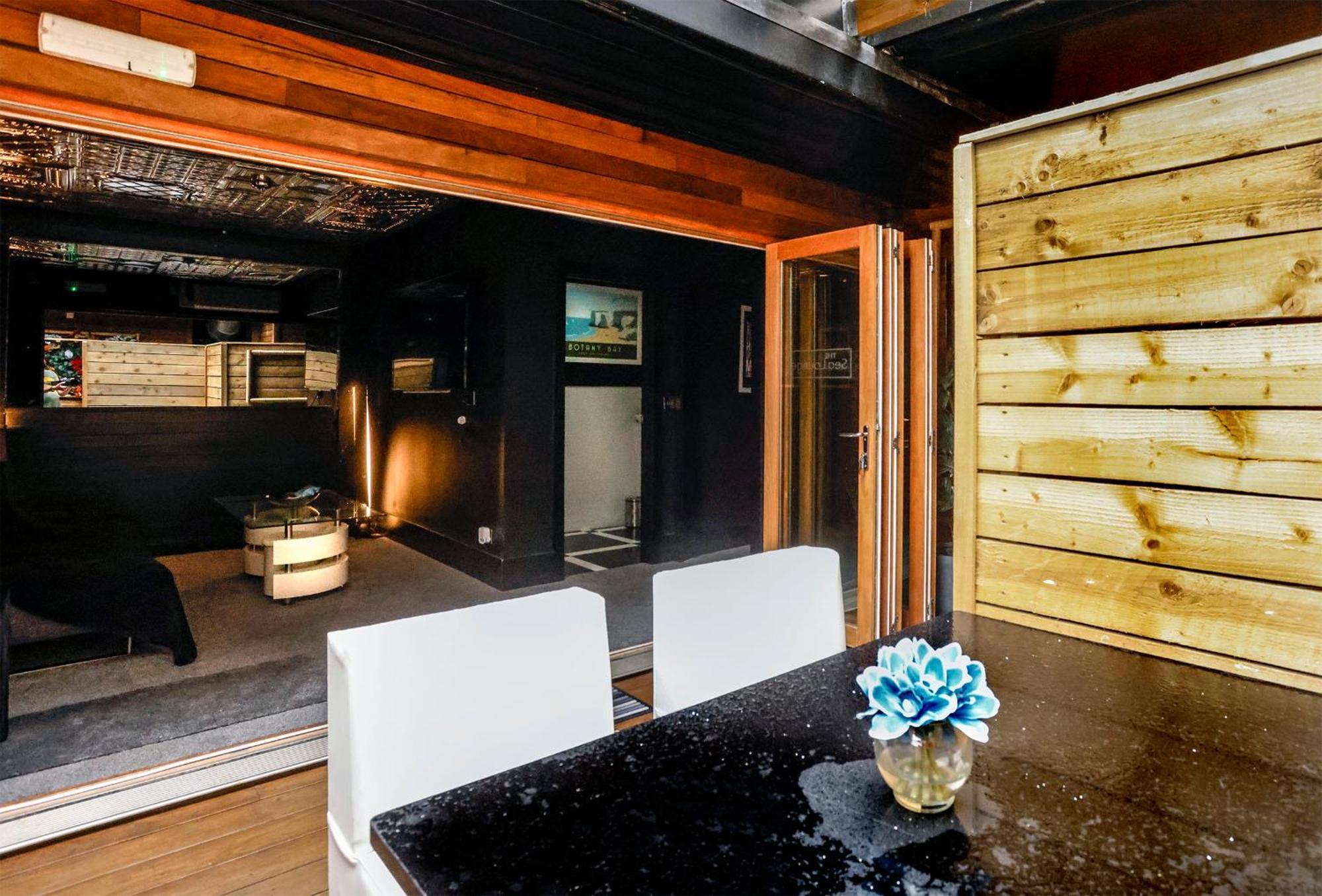 The Sea Lounge Accomodation 브로드스테어즈 외부 사진